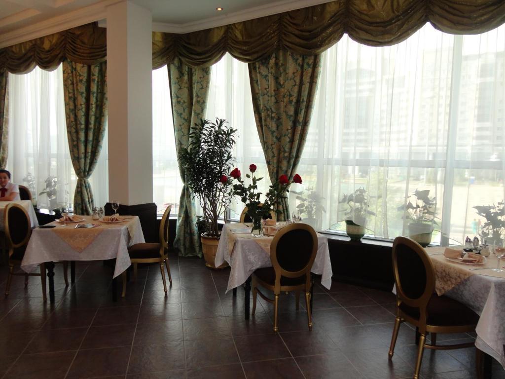 Belon Lux Hotel Астана Екстер'єр фото